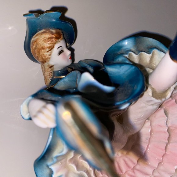 RARE ARDALT Vintage Porcelain Victorian Ice Skater/Christmas Trinket Dish - Picture 9 of 15